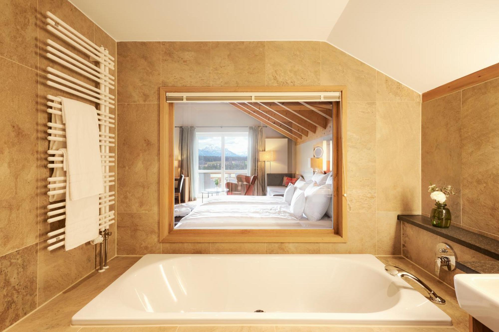 Auf Der Gsteig Gmbh Hotel