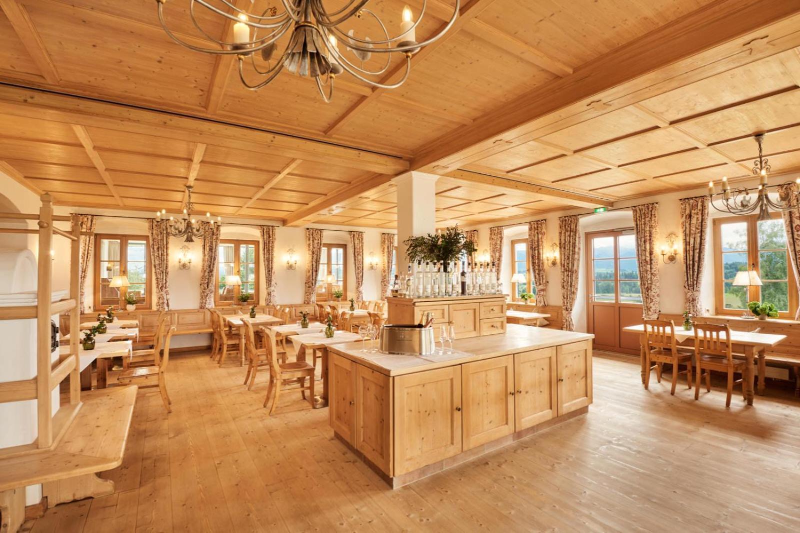 Hotel Auf Der Gsteig Gmbh 4*