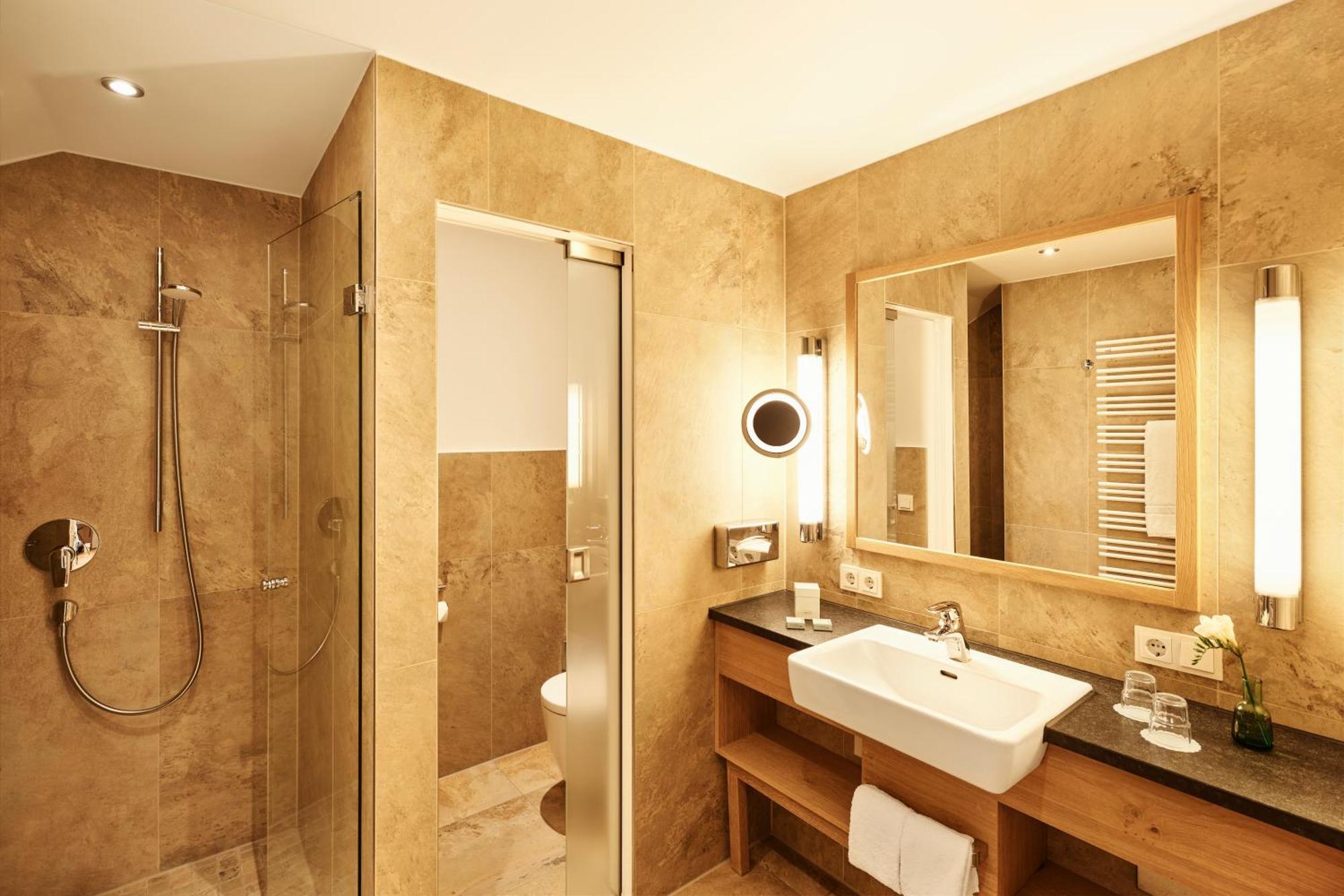 Auf Der Gsteig Gmbh Hotel 4*